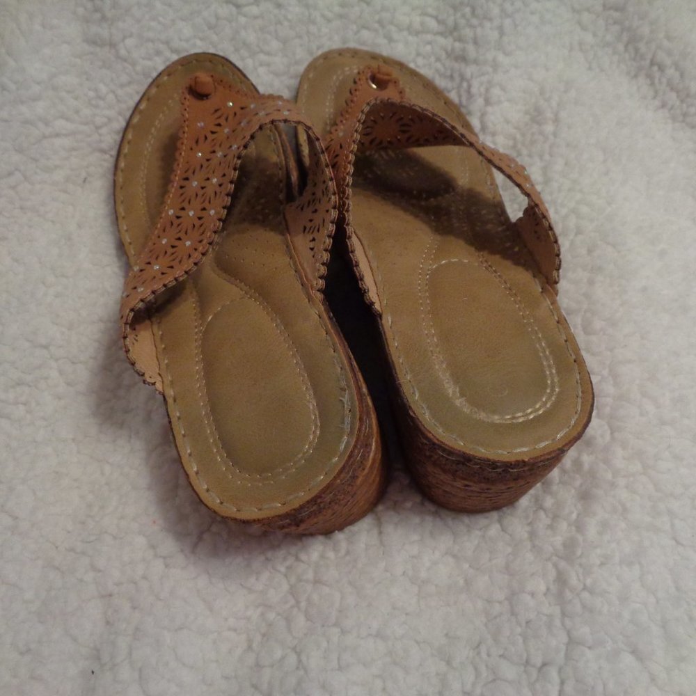 GC Good Choice Women's Wedge Sandals Size 8 - Picture 11 of 11